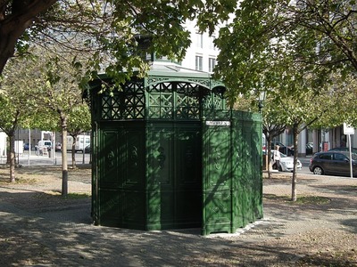 Public toilet in Berlin.jpg